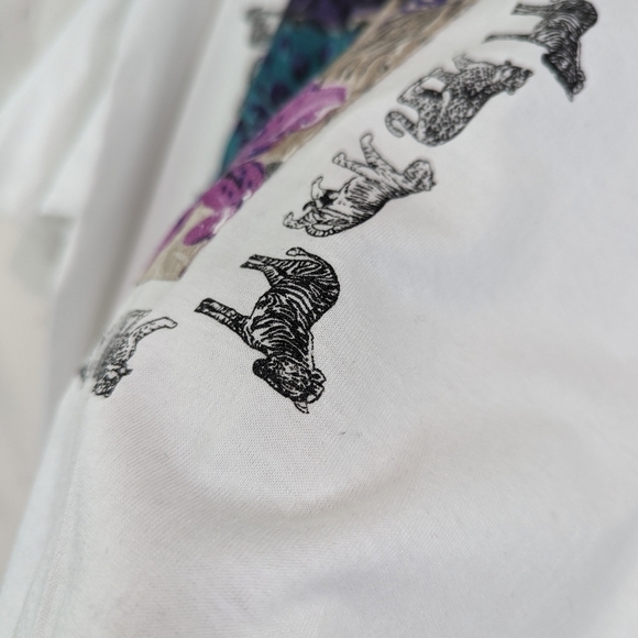 Vintage T Shirt Women 3X White 90s Zebra Leopard Tiger Animal Floral Lily Crew - Picture 9 of 11